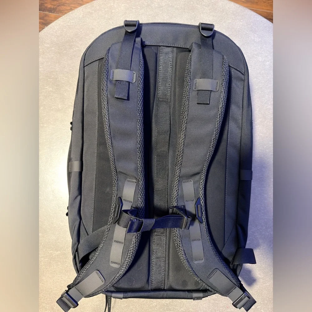 Black Ember Citadel R3  25L backpack